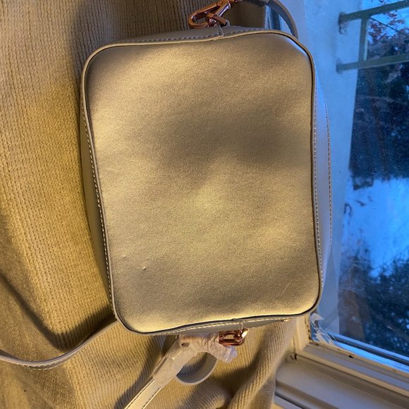 Ted Baker London Cross Body Bag - Picture 4 of 8